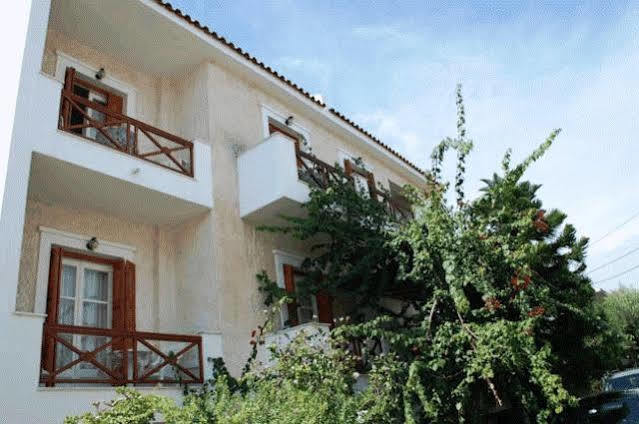 Rania Beach Ireon Exterior photo